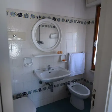 Hotel Stefania 2*
