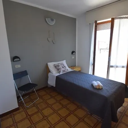 Hotel Stefania 2*